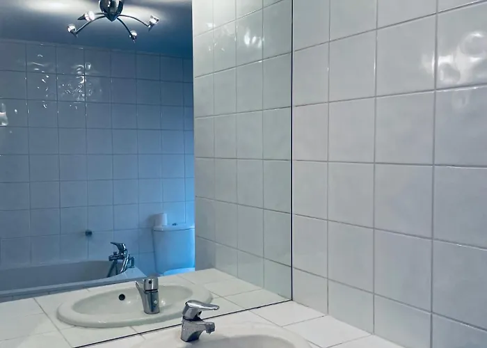 Le Pierre 2 Ch 2 Sdb 1 Parking * Štrasburk