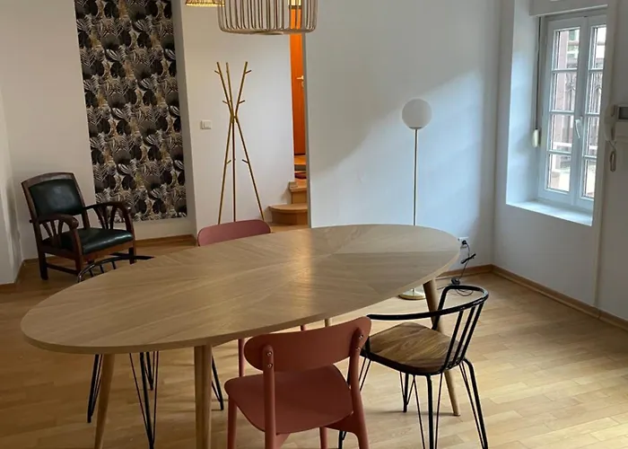 Le Pierre 2 Ch 2 Sdb 1 Parking * Štrasburk