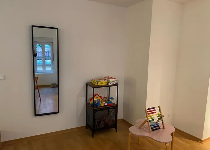 Le Pierre 2 Ch 2 Sdb 1 Parking Štrasburk