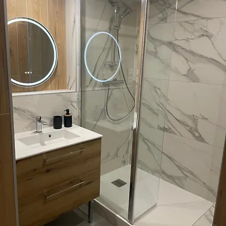 Apartamento Le Pierre 2 Ch 2 Sdb 1 Parking