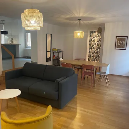Le Pierre 2 Ch 2 Sdb 1 Parking Apartment